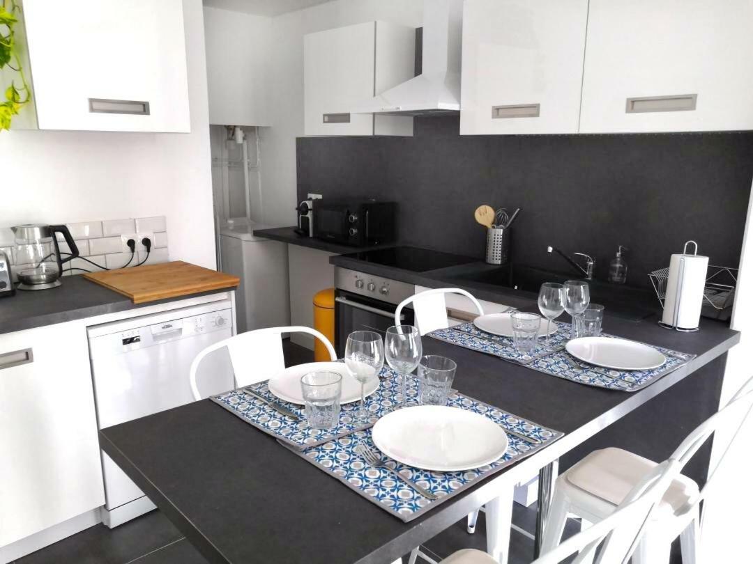 Beautifully Bright Apartment In Old Town Saint-Tropez Kültér fotó